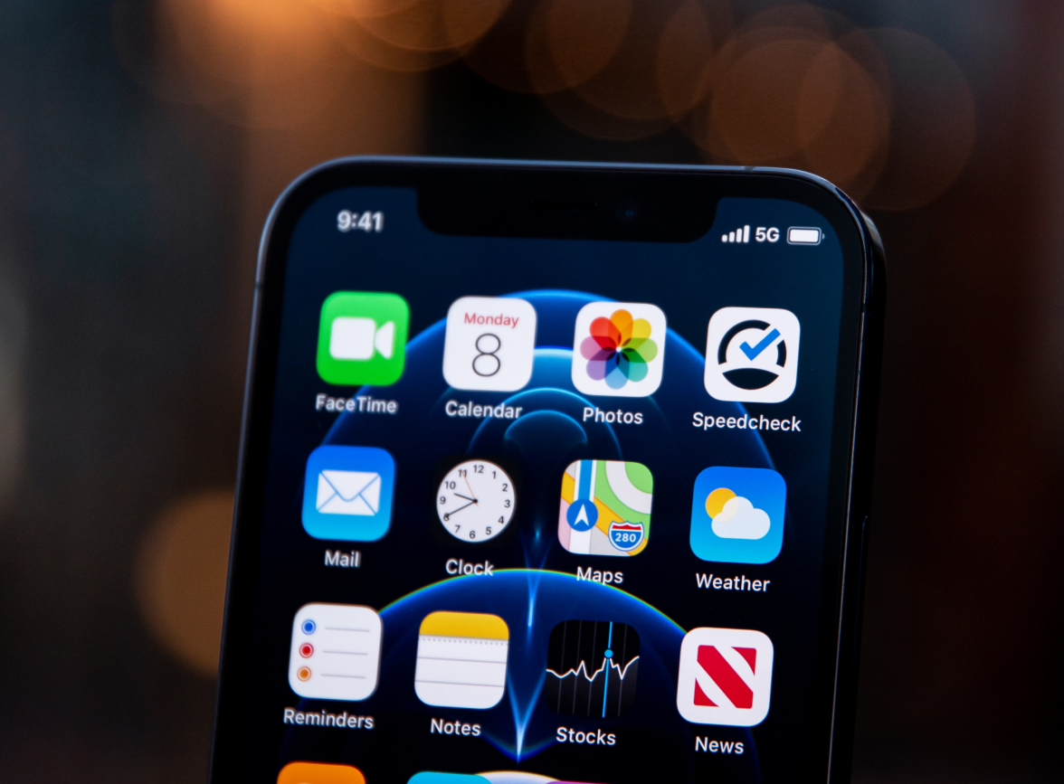 晋安苹果手机维修分享为什么 iPhone 12 在冬季会自动关机 