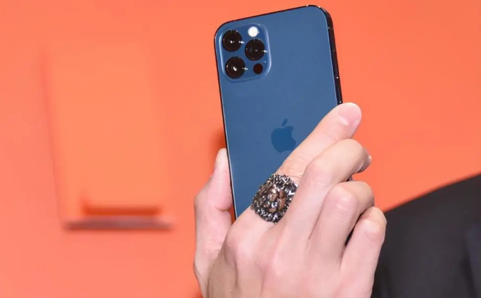 晋安苹果手机维修分享iPhone12系列重启方法教程 